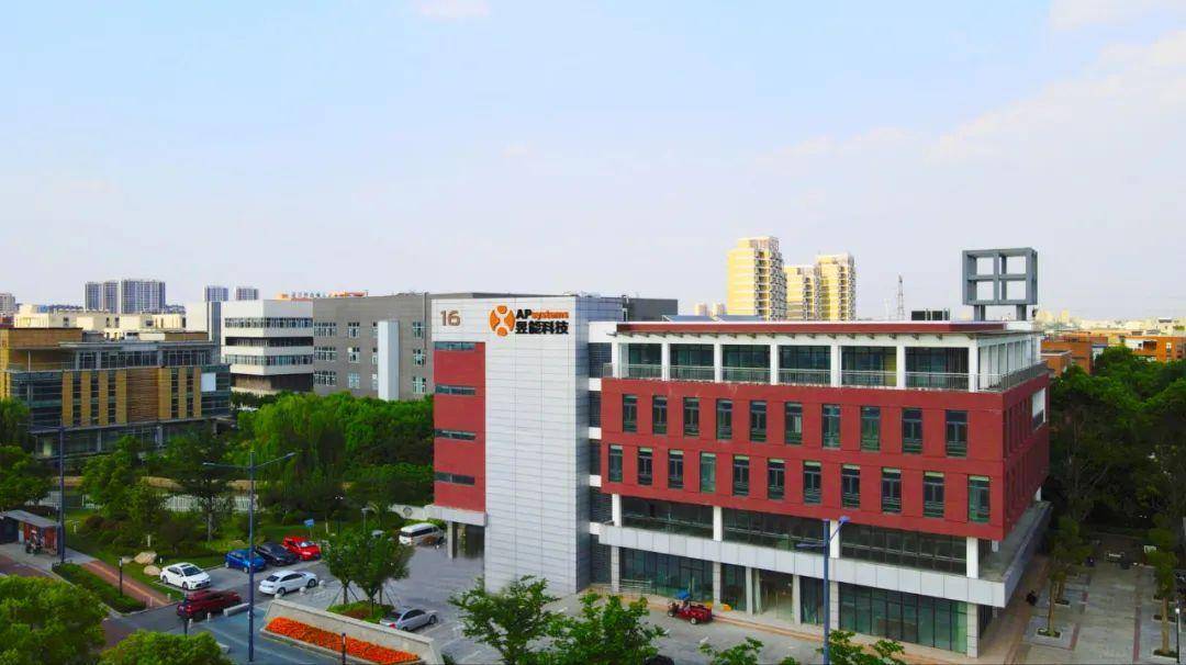 祝賀我邁維動漫與昱能科技股份有限公司圓滿完成QT2D逆變器安裝動畫項目合作！(圖1)